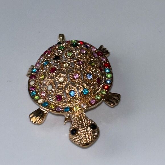 NWT Betsey Johnson turtle rainbow crystal pin/brooch gold - Picture 3 of 7